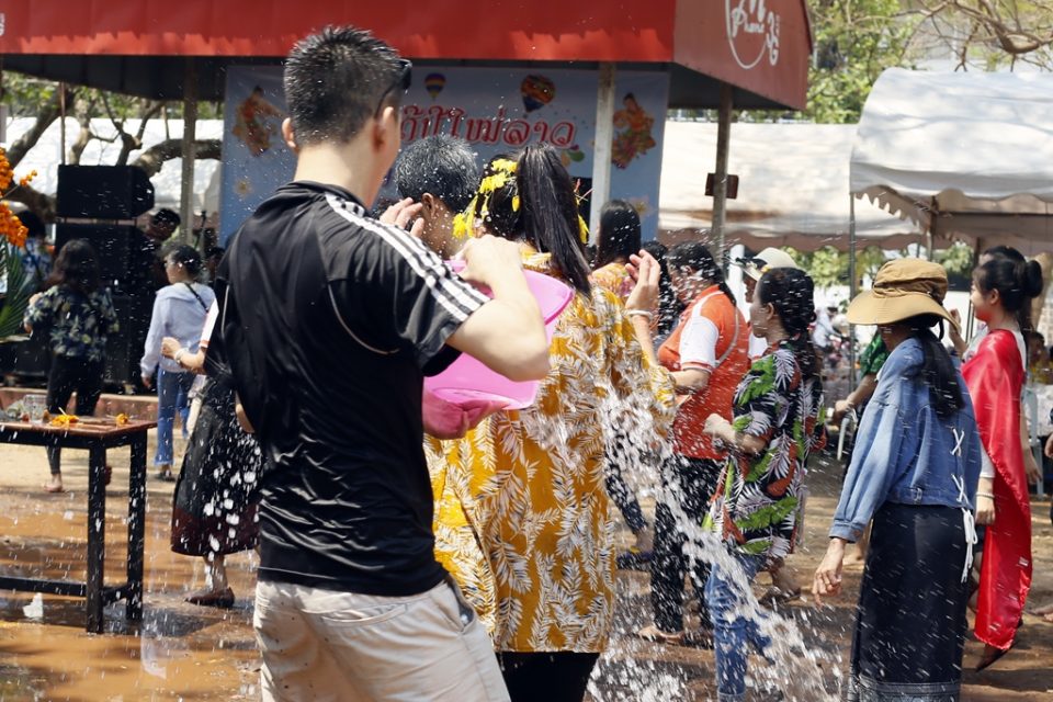 라오스 수도 비엔티안 레드존 - 2019 삐마이 물 축제장 