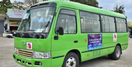 라오스 루앙프라방 시내버스 모습